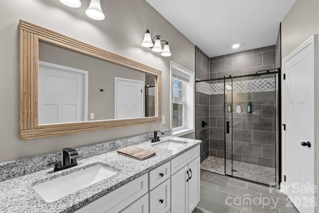 901 Wild River Run, Marshall, NC 28753