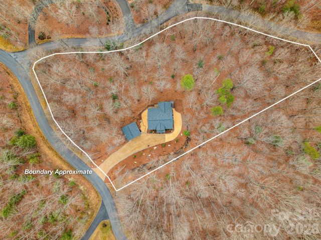 901 Wild River Run, Marshall, NC 28753