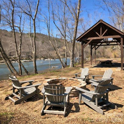 901 Wild River Run, Marshall, NC 28753