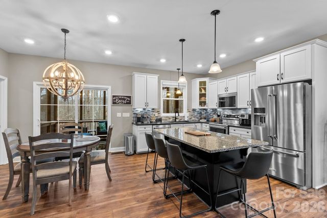 901 Wild River Run, Marshall, NC 28753