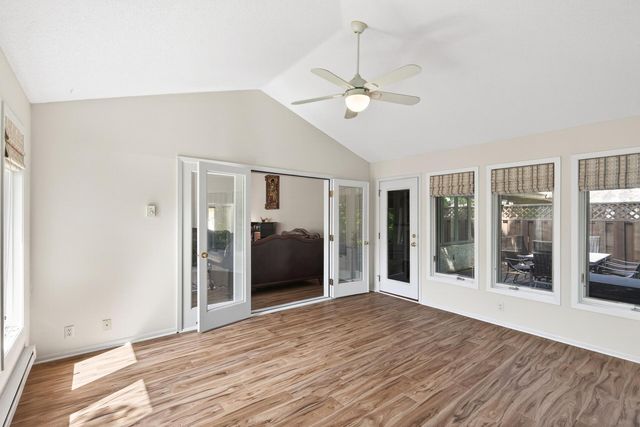 10417 Fawns Way, Eden Prairie, MN 55347