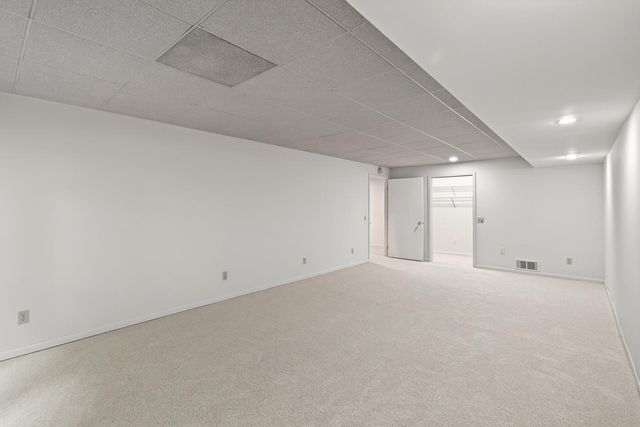 10417 Fawns Way, Eden Prairie, MN 55347