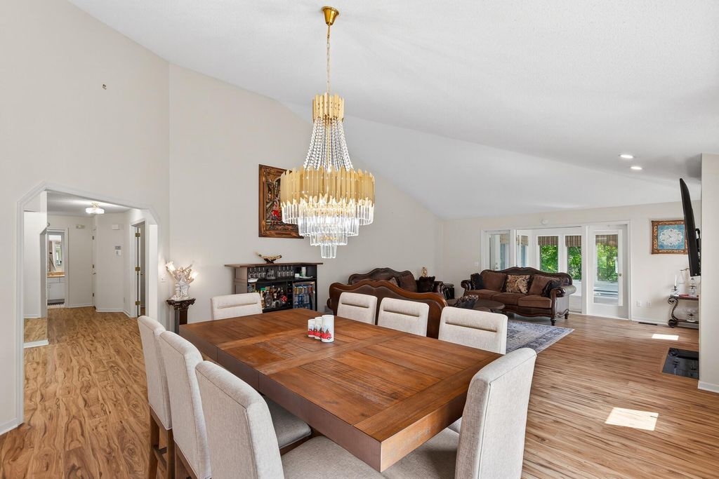 10417 Fawns Way, Eden Prairie, MN 55347 — photo 5