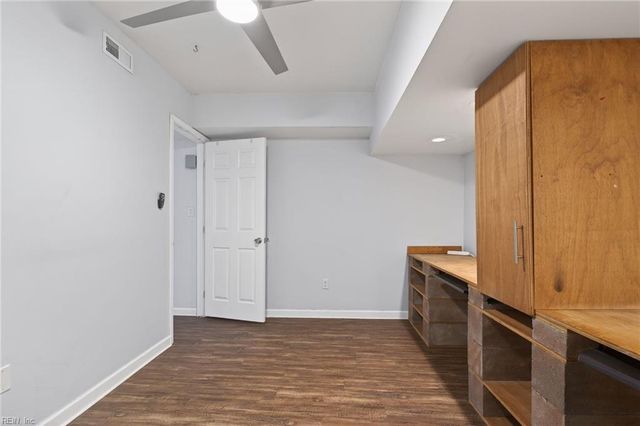 510 Heacox LN, Newport News, VA 23608
