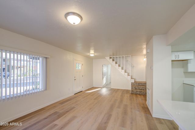 206 W SUNLAND Avenue, Phoenix, AZ 85041