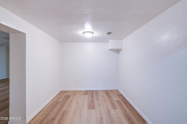 206 W SUNLAND Avenue, Phoenix, AZ 85041