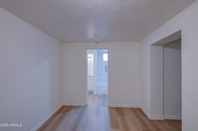 206 W SUNLAND Avenue, Phoenix, AZ 85041