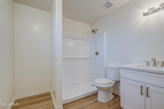 206 W SUNLAND Avenue, Phoenix, AZ 85041