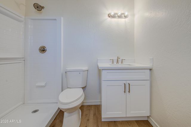 206 W SUNLAND Avenue, Phoenix, AZ 85041