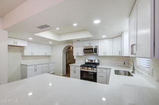 206 W SUNLAND Avenue, Phoenix, AZ 85041