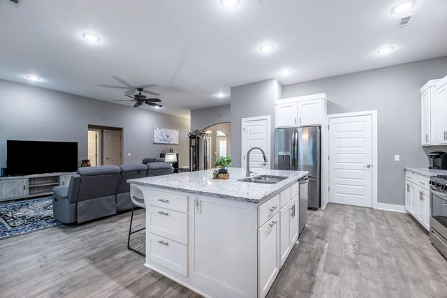 3581 Avon Avenue, Springdale, AR 72764