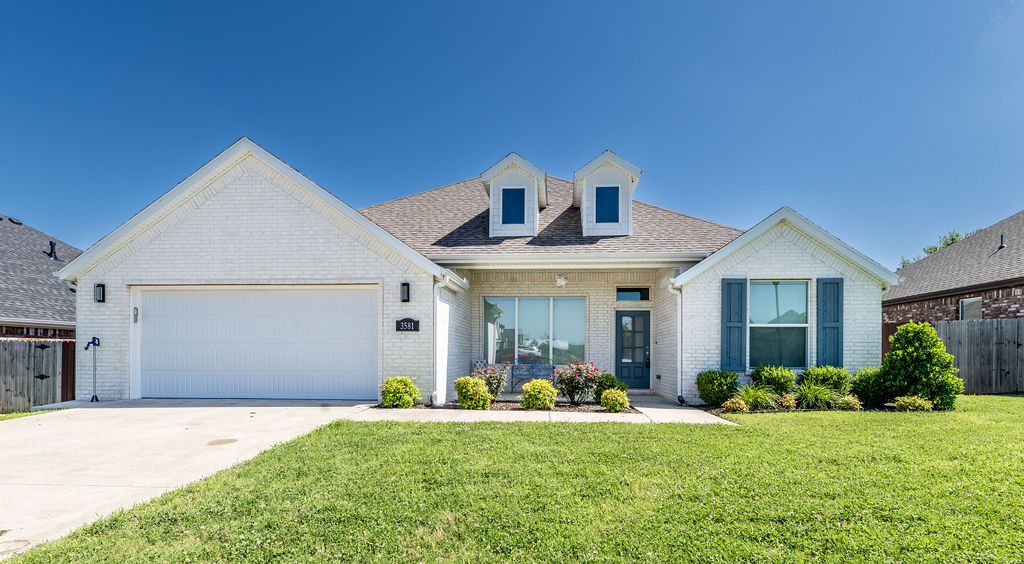 3581 Avon Avenue, Springdale, AR 72764
