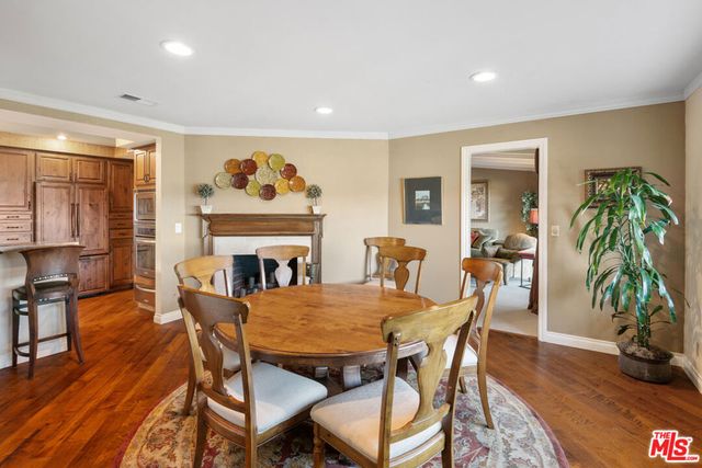 15570 Briarwood Drive, Sherman Oaks, CA 91403