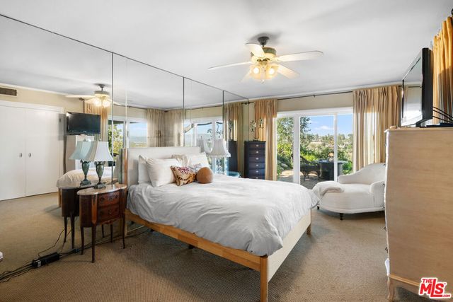 15570 Briarwood Drive, Sherman Oaks, CA 91403