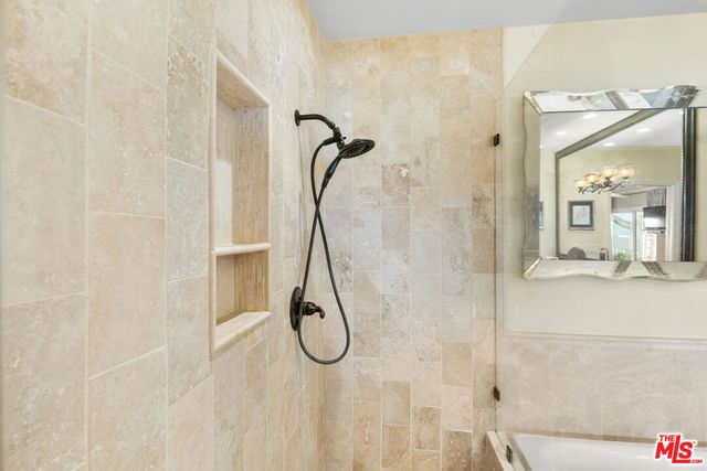 15570 Briarwood Drive, Sherman Oaks, CA 91403