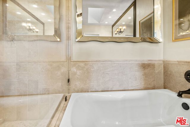 15570 Briarwood Drive, Sherman Oaks, CA 91403