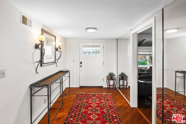 15570 Briarwood Drive, Sherman Oaks, CA 91403