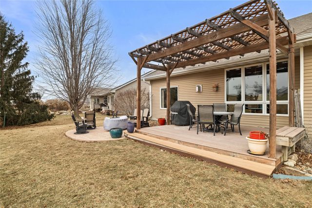 2713 Georgetown Avenue, Norwalk, IA 50211