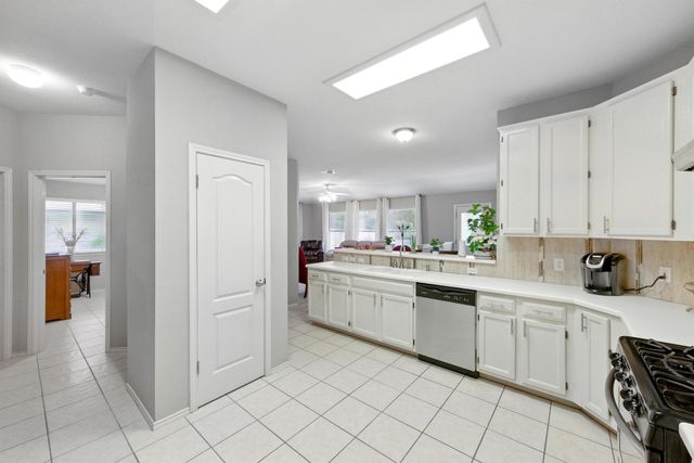 9602 Tea Rose TRL, Austin, TX 78748