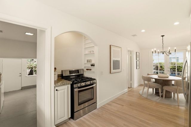 1017 Henderson Avenue, Menlo Park, CA 94025