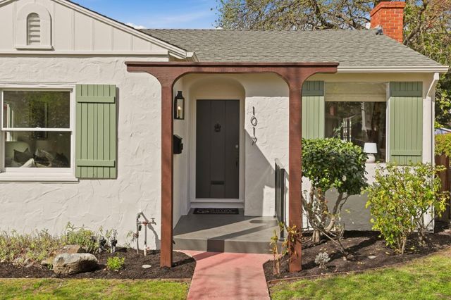 1017 Henderson Avenue, Menlo Park, CA 94025
