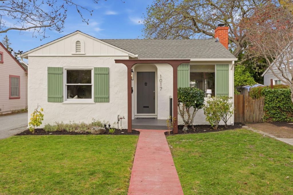 1017 Henderson Avenue, Menlo Park, CA 94025