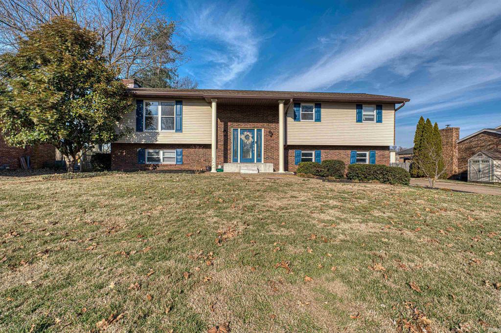 8344 N Birch Drive, Newburgh, IN 47630