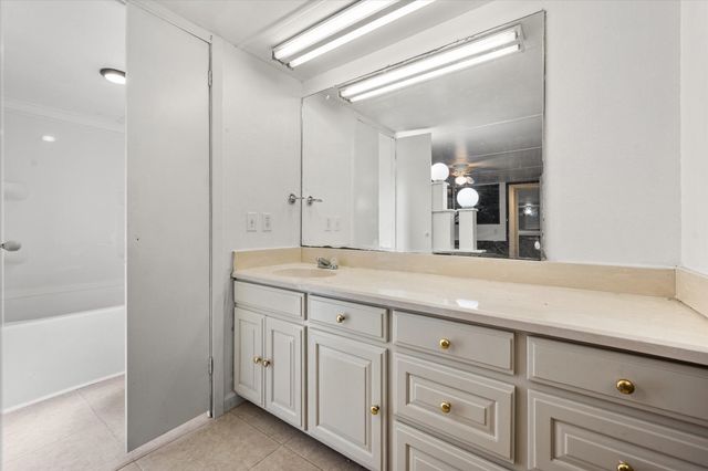 1509 E Apache Trail, Granbury, TX 76048