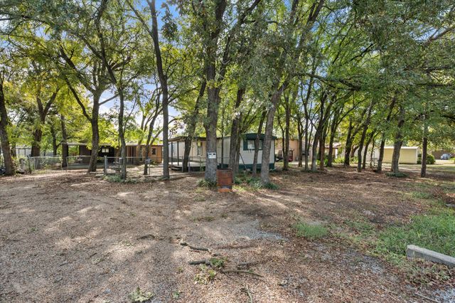 1509 E Apache Trail, Granbury, TX 76048