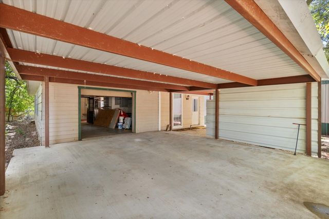 1509 E Apache Trail, Granbury, TX 76048