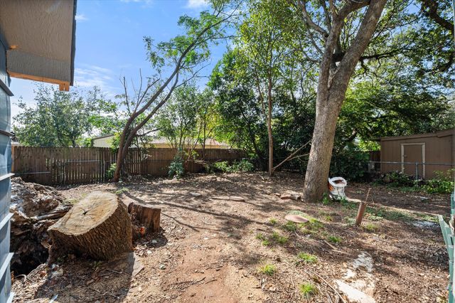 1509 E Apache Trail, Granbury, TX 76048