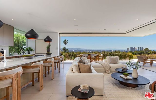 1535 Carla, Beverly Hills, CA 90210