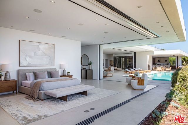 1535 Carla, Beverly Hills, CA 90210