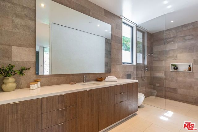1535 Carla, Beverly Hills, CA 90210