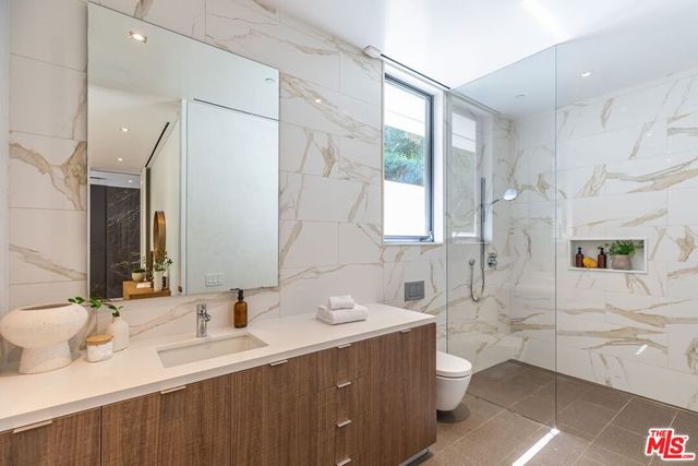 1535 Carla, Beverly Hills, CA 90210