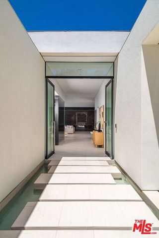 1535 Carla, Beverly Hills, CA 90210