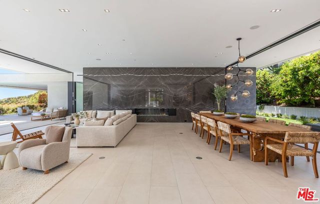 1535 Carla, Beverly Hills, CA 90210