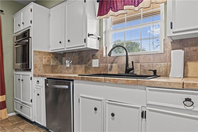 5050 Moultrie, Corpus Christi, TX 78413