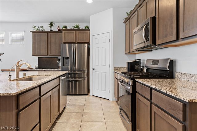 5724 Swan Bridge Street, North Las Vegas, NV 89081