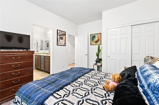 5724 Swan Bridge Street, North Las Vegas, NV 89081