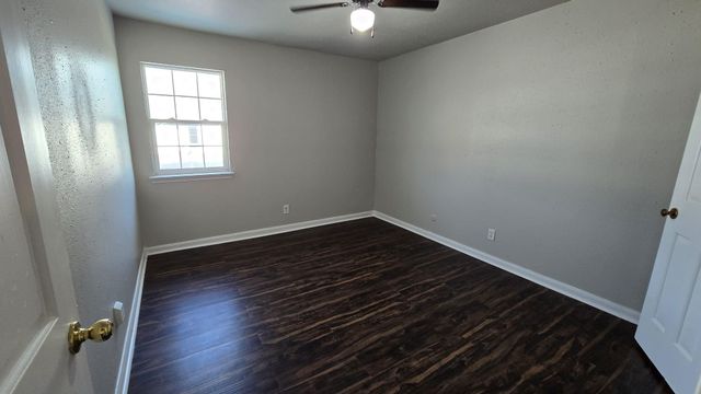 11807 Algonquin Drive, Houston, TX 77089
