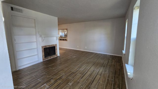 11807 Algonquin Drive, Houston, TX 77089