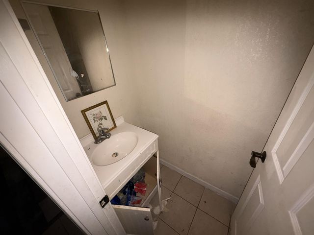 984 CHELSEA AVE, Memphis, TN 38107