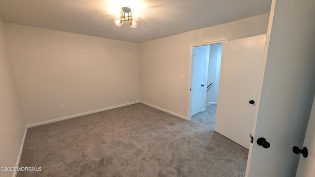 13 Wren Way, Howell, NJ 07731