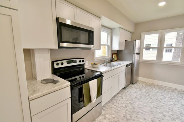 716 Maple Street, Alexandria, MN 56308