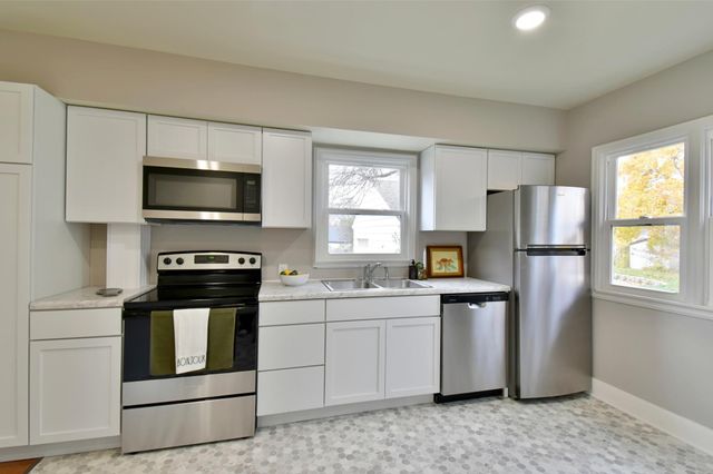 716 Maple Street, Alexandria, MN 56308