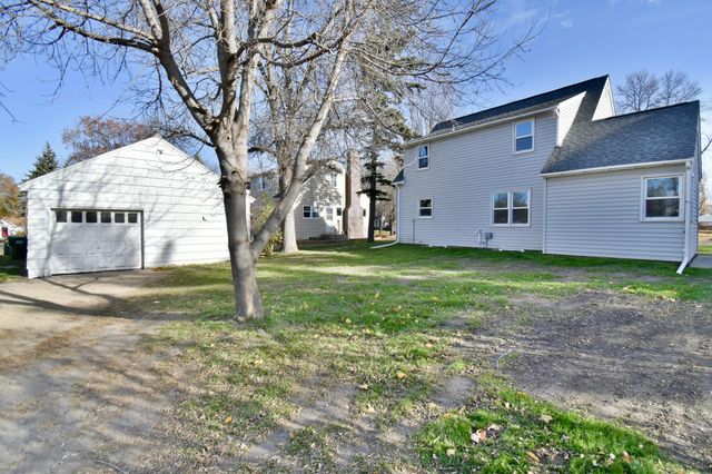 716 Maple Street, Alexandria, MN 56308