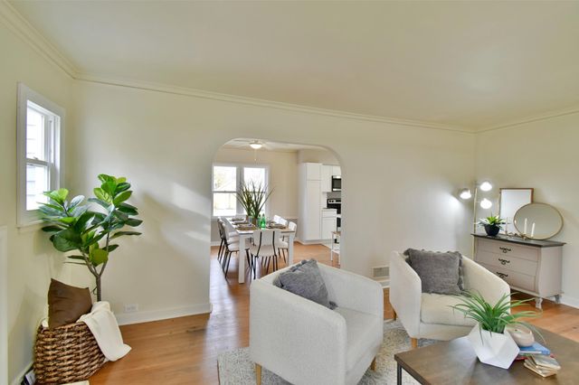 716 Maple Street, Alexandria, MN 56308