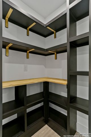 134 Elmo, San Antonio, TX 78225