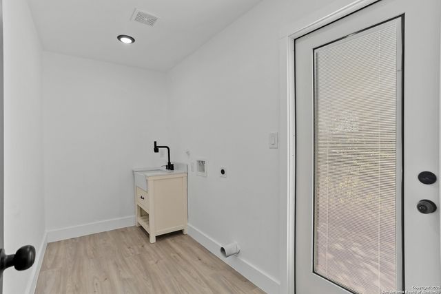 134 Elmo, San Antonio, TX 78225